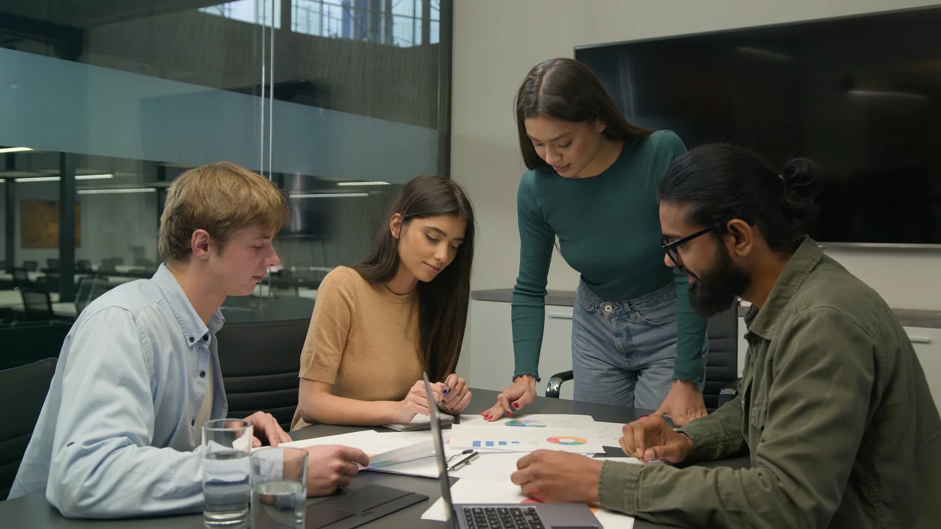 CSR — team leader and coworkers planning (developing finance professionals)